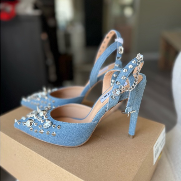 Steve Madden Blue Studded Women's Heels - Picture 9 of 14